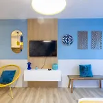Neon Oasis - Parking - Terrasse - Wifi - *