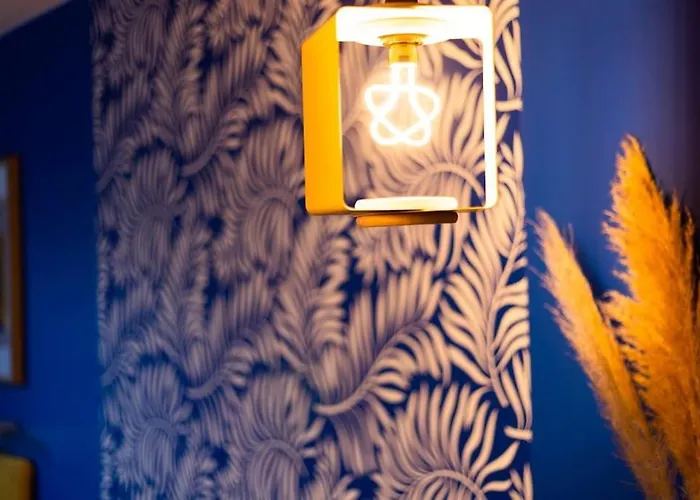 Neon Oasis - Parking - Terrasse - Wifi - *