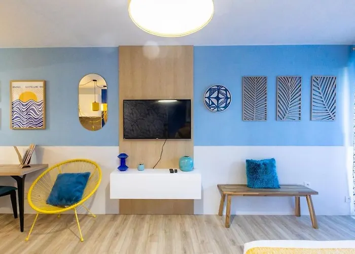 Neon Oasis - Parking - Terrasse - Wifi - *